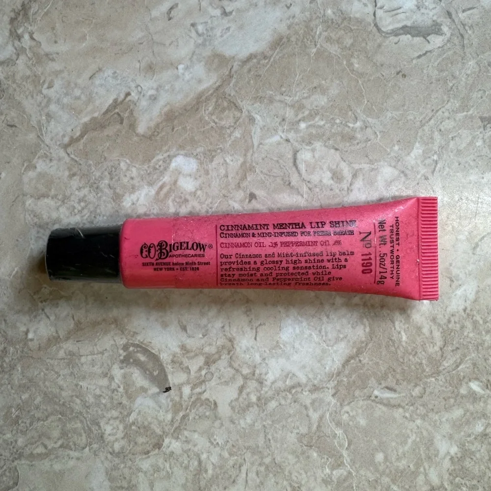 c.o. bigelow cinnamint mentha lip shine Balm Tubes, Pack of 3 Lip Gloss | Cinnamon & Peppermint Oils - High Gloss Shine - Deep Hydration gives your lips high shine Lip Shine Cinnamint Supreme 2X